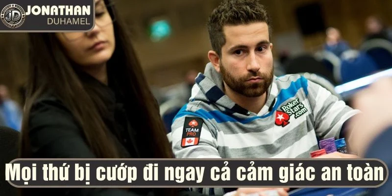 Mọi thứ bị cướp đi ngay cả cảm giác an toàn 